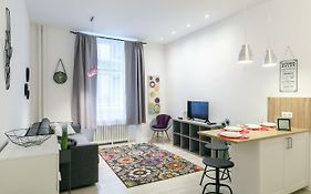 Ella Apartment
